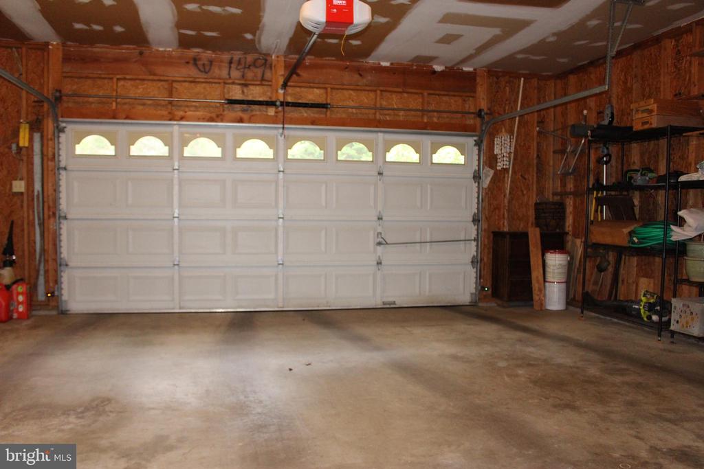 16371 QUAIL RIDGE DR, AMISSVILLE, Virginia 20106, 3 Bedrooms Bedrooms, ,2 BathroomsBathrooms,Residential,16371 QUAIL RIDGE DR,VACU2008634 MLS # VACU2008634 16371 QUAIL RIDGE DR, AMISSVILLE, Virginia 20106, 3 Bedrooms Bedrooms, ,2 BathroomsBathrooms,Residential,16371 QUAIL RIDGE DR,VACU2008634 MLS # VACU2008634