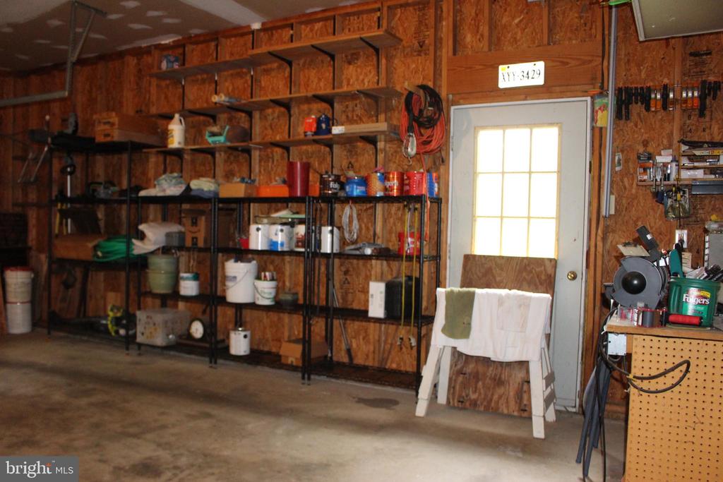 16371 QUAIL RIDGE DR, AMISSVILLE, Virginia 20106, 3 Bedrooms Bedrooms, ,2 BathroomsBathrooms,Residential,16371 QUAIL RIDGE DR,VACU2008634 MLS # VACU2008634 16371 QUAIL RIDGE DR, AMISSVILLE, Virginia 20106, 3 Bedrooms Bedrooms, ,2 BathroomsBathrooms,Residential,16371 QUAIL RIDGE DR,VACU2008634 MLS # VACU2008634