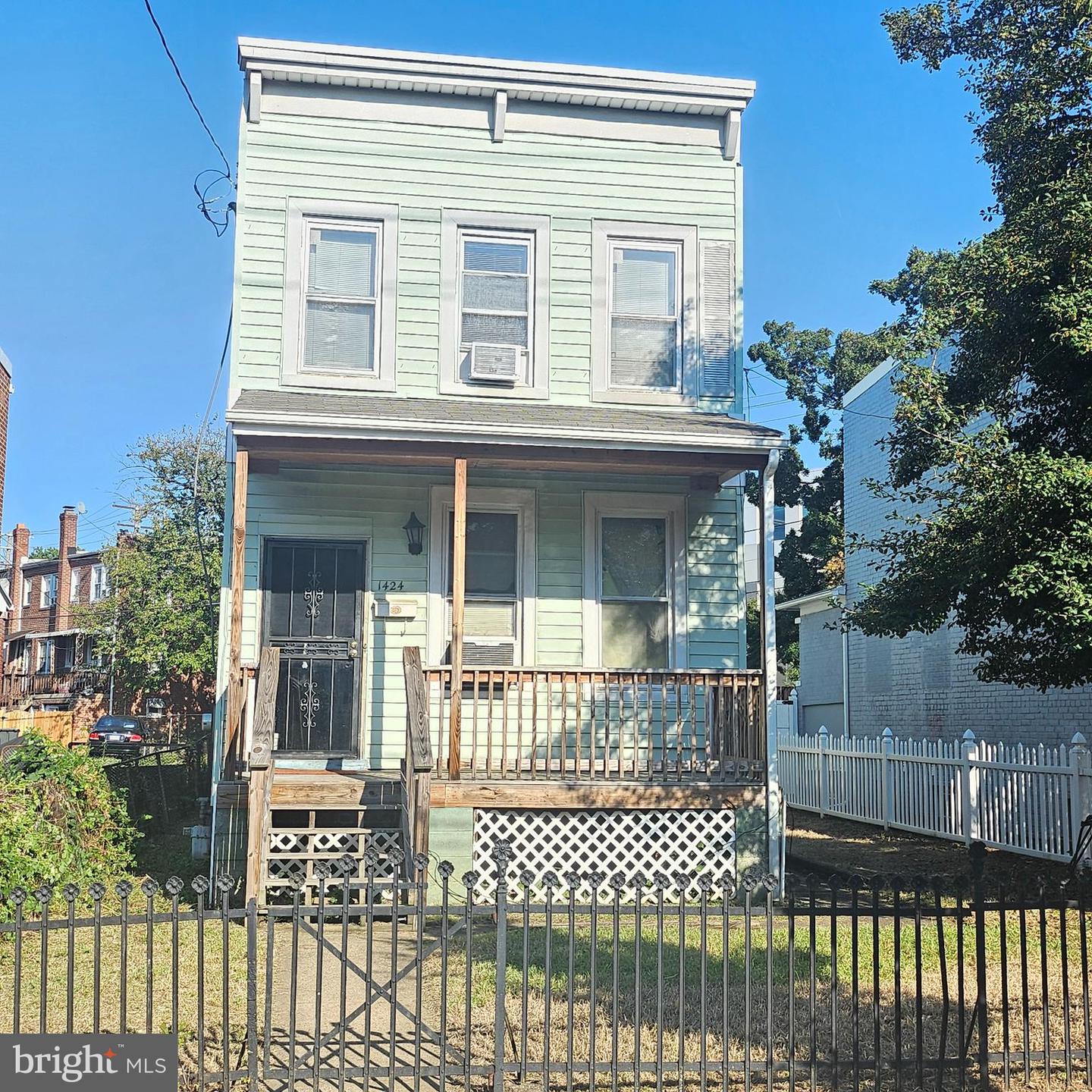 1424 22ND ST SE, WASHINGTON, District Of Columbia 20020, 5 Bedrooms Bedrooms, ,2 BathroomsBathrooms,Residential,For sale,1424 22ND ST SE,DCDC2208714 MLS # DCDC2208714