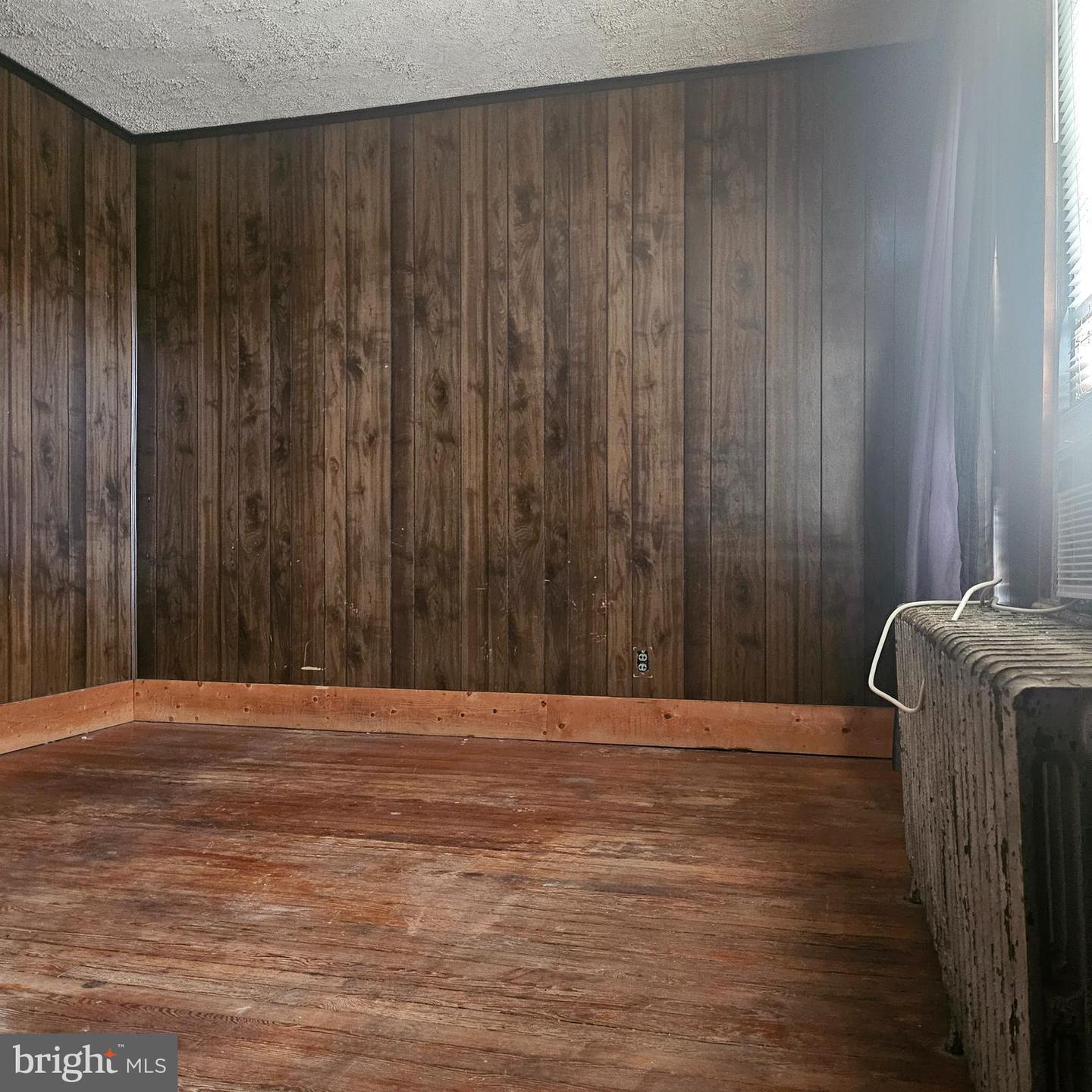 1424 22ND ST SE, WASHINGTON, District Of Columbia 20020, 5 Bedrooms Bedrooms, ,2 BathroomsBathrooms,Residential,For sale,1424 22ND ST SE,DCDC2208714 MLS # DCDC2208714