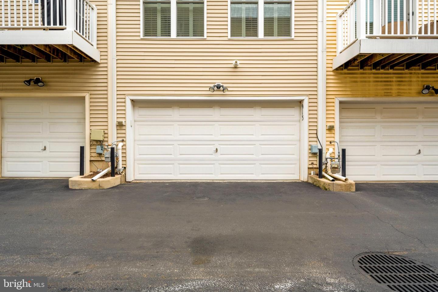 913 4TH ST SE, WASHINGTON, District Of Columbia 20003, 4 Bedrooms Bedrooms, ,3 BathroomsBathrooms,Residential,For sale,913 4TH ST SE,DCDC2208956 MLS # DCDC2208956 913 4TH ST SE, WASHINGTON, District Of Columbia 20003, 4 Bedrooms Bedrooms, ,3 BathroomsBathrooms,Residential,For sale,913 4TH ST SE,DCDC2208956 MLS # DCDC2208956