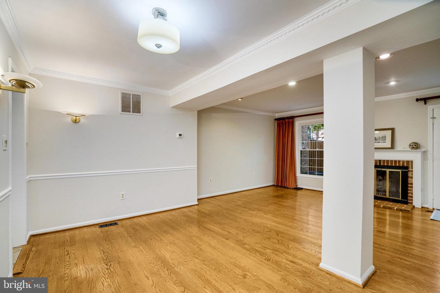 2540 S WALTER REED DR #4, ARLINGTON, Virginia 22206, 3 Bedrooms Bedrooms, ,2 BathroomsBathrooms,Residential,For sale,2540 S WALTER REED DR #4,VAAR2061202 MLS # VAAR2061202 2540 S WALTER REED DR #4, ARLINGTON, Virginia 22206, 3 Bedrooms Bedrooms, ,2 BathroomsBathrooms,Residential,For sale,2540 S WALTER REED DR #4,VAAR2061202 MLS # VAAR2061202