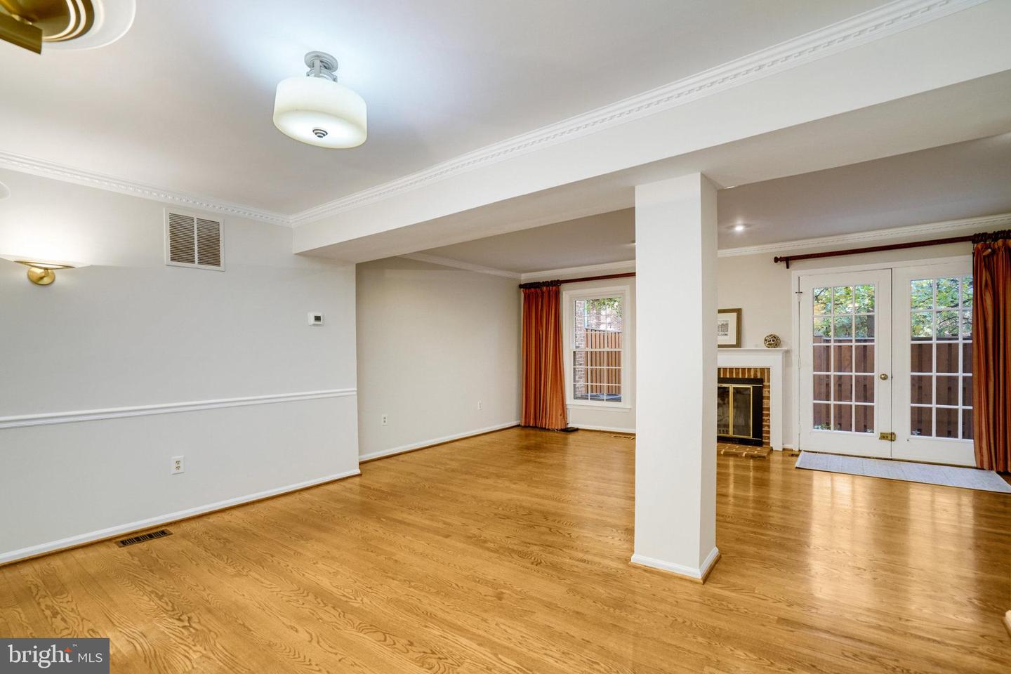 2540 S WALTER REED DR #4, ARLINGTON, Virginia 22206, 3 Bedrooms Bedrooms, ,2 BathroomsBathrooms,Residential,For sale,2540 S WALTER REED DR #4,VAAR2061202 MLS # VAAR2061202 2540 S WALTER REED DR #4, ARLINGTON, Virginia 22206, 3 Bedrooms Bedrooms, ,2 BathroomsBathrooms,Residential,For sale,2540 S WALTER REED DR #4,VAAR2061202 MLS # VAAR2061202