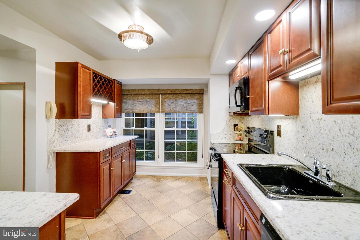 2540 S WALTER REED DR #4, ARLINGTON, Virginia 22206, 3 Bedrooms Bedrooms, ,2 BathroomsBathrooms,Residential,For sale,2540 S WALTER REED DR #4,VAAR2061202 MLS # VAAR2061202 2540 S WALTER REED DR #4, ARLINGTON, Virginia 22206, 3 Bedrooms Bedrooms, ,2 BathroomsBathrooms,Residential,For sale,2540 S WALTER REED DR #4,VAAR2061202 MLS # VAAR2061202