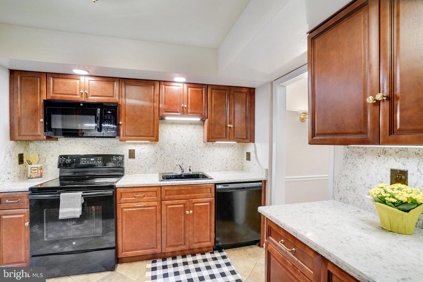 2540 S WALTER REED DR #4, ARLINGTON, Virginia 22206, 3 Bedrooms Bedrooms, ,2 BathroomsBathrooms,Residential,For sale,2540 S WALTER REED DR #4,VAAR2061202 MLS # VAAR2061202 2540 S WALTER REED DR #4, ARLINGTON, Virginia 22206, 3 Bedrooms Bedrooms, ,2 BathroomsBathrooms,Residential,For sale,2540 S WALTER REED DR #4,VAAR2061202 MLS # VAAR2061202