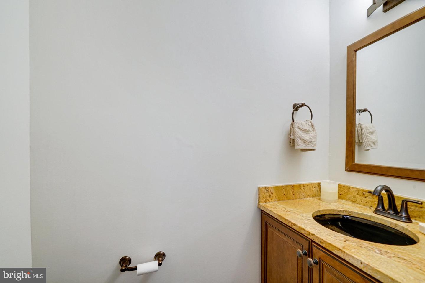 2540 S WALTER REED DR #4, ARLINGTON, Virginia 22206, 3 Bedrooms Bedrooms, ,2 BathroomsBathrooms,Residential,For sale,2540 S WALTER REED DR #4,VAAR2061202 MLS # VAAR2061202 2540 S WALTER REED DR #4, ARLINGTON, Virginia 22206, 3 Bedrooms Bedrooms, ,2 BathroomsBathrooms,Residential,For sale,2540 S WALTER REED DR #4,VAAR2061202 MLS # VAAR2061202
