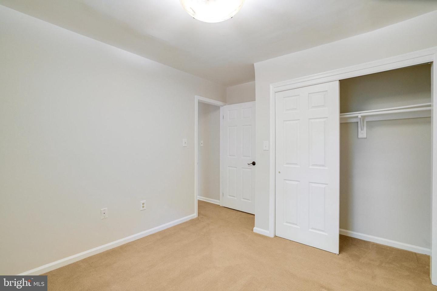 2540 S WALTER REED DR #4, ARLINGTON, Virginia 22206, 3 Bedrooms Bedrooms, ,2 BathroomsBathrooms,Residential,For sale,2540 S WALTER REED DR #4,VAAR2061202 MLS # VAAR2061202 2540 S WALTER REED DR #4, ARLINGTON, Virginia 22206, 3 Bedrooms Bedrooms, ,2 BathroomsBathrooms,Residential,For sale,2540 S WALTER REED DR #4,VAAR2061202 MLS # VAAR2061202