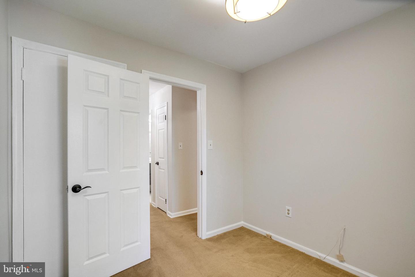 2540 S WALTER REED DR #4, ARLINGTON, Virginia 22206, 3 Bedrooms Bedrooms, ,2 BathroomsBathrooms,Residential,For sale,2540 S WALTER REED DR #4,VAAR2061202 MLS # VAAR2061202 2540 S WALTER REED DR #4, ARLINGTON, Virginia 22206, 3 Bedrooms Bedrooms, ,2 BathroomsBathrooms,Residential,For sale,2540 S WALTER REED DR #4,VAAR2061202 MLS # VAAR2061202