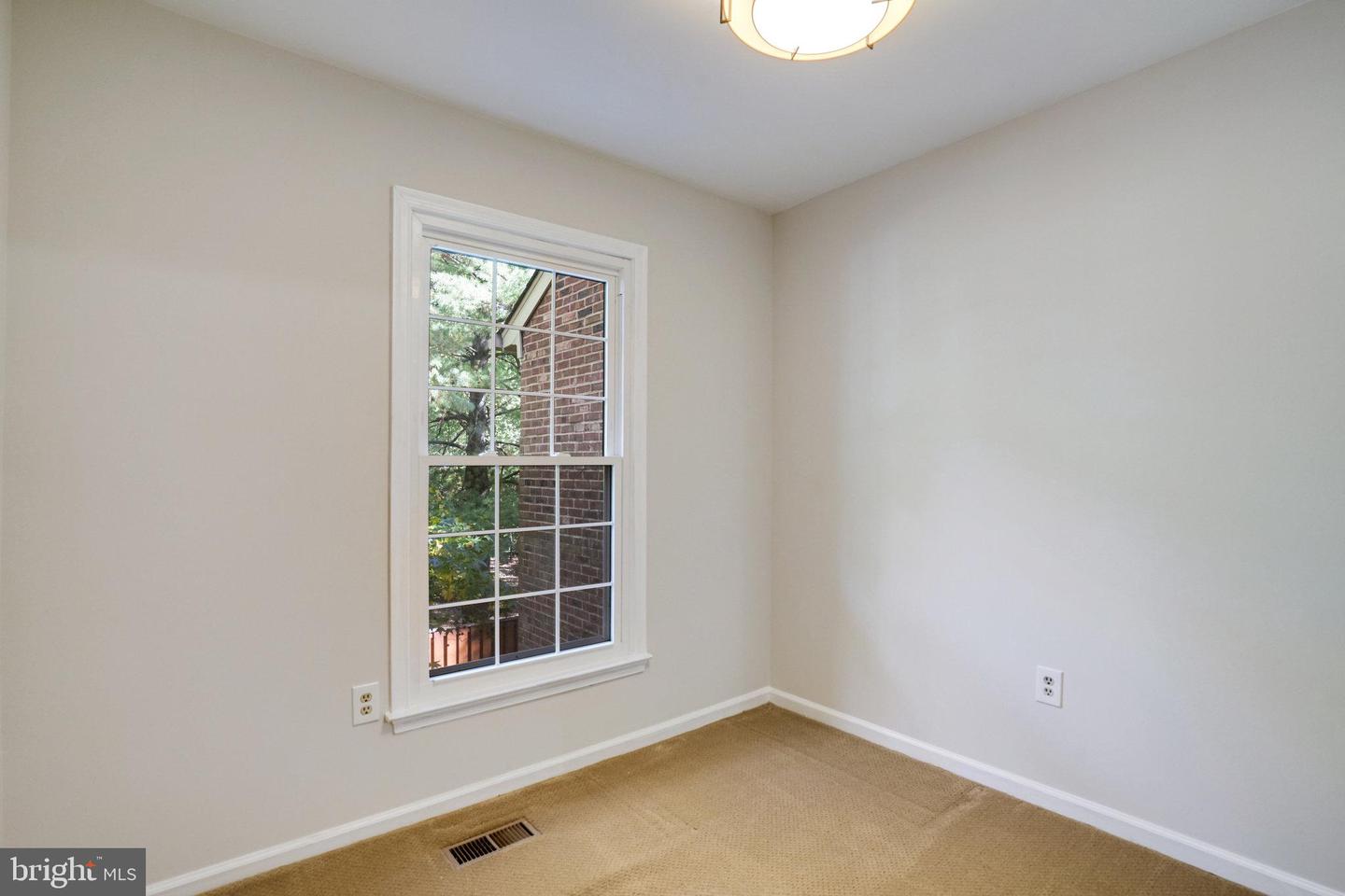 2540 S WALTER REED DR #4, ARLINGTON, Virginia 22206, 3 Bedrooms Bedrooms, ,2 BathroomsBathrooms,Residential,For sale,2540 S WALTER REED DR #4,VAAR2061202 MLS # VAAR2061202 2540 S WALTER REED DR #4, ARLINGTON, Virginia 22206, 3 Bedrooms Bedrooms, ,2 BathroomsBathrooms,Residential,For sale,2540 S WALTER REED DR #4,VAAR2061202 MLS # VAAR2061202