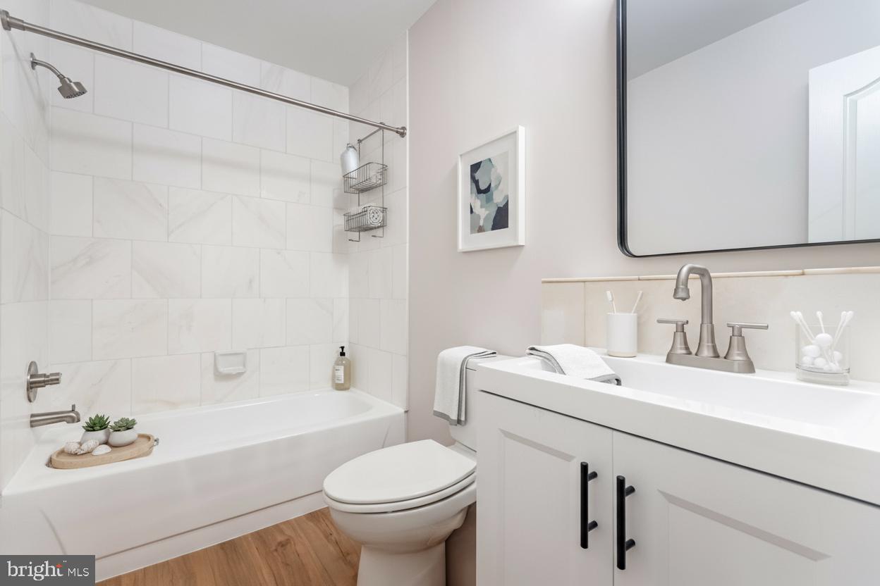 1211 S EADS ST #307, ARLINGTON, Virginia 22202, 1 Bedroom Bedrooms, ,1 BathroomBathrooms,Residential,For sale,1211 S EADS ST #307,VAAR2061694 MLS # VAAR2061694