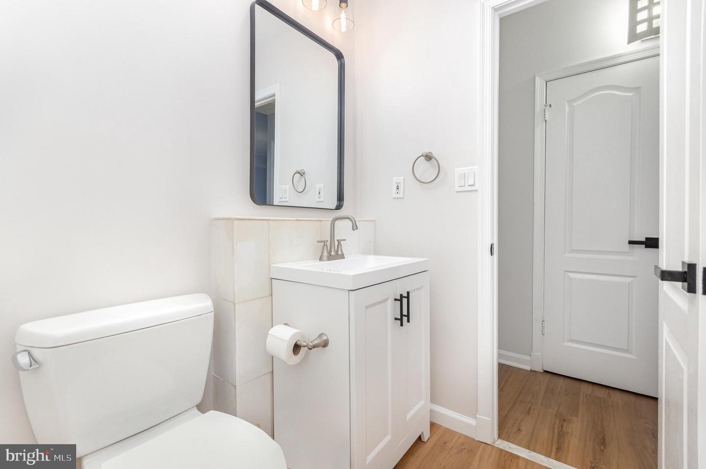 1211 S EADS ST #307, ARLINGTON, Virginia 22202, 1 Bedroom Bedrooms, ,1 BathroomBathrooms,Residential,For sale,1211 S EADS ST #307,VAAR2061694 MLS # VAAR2061694