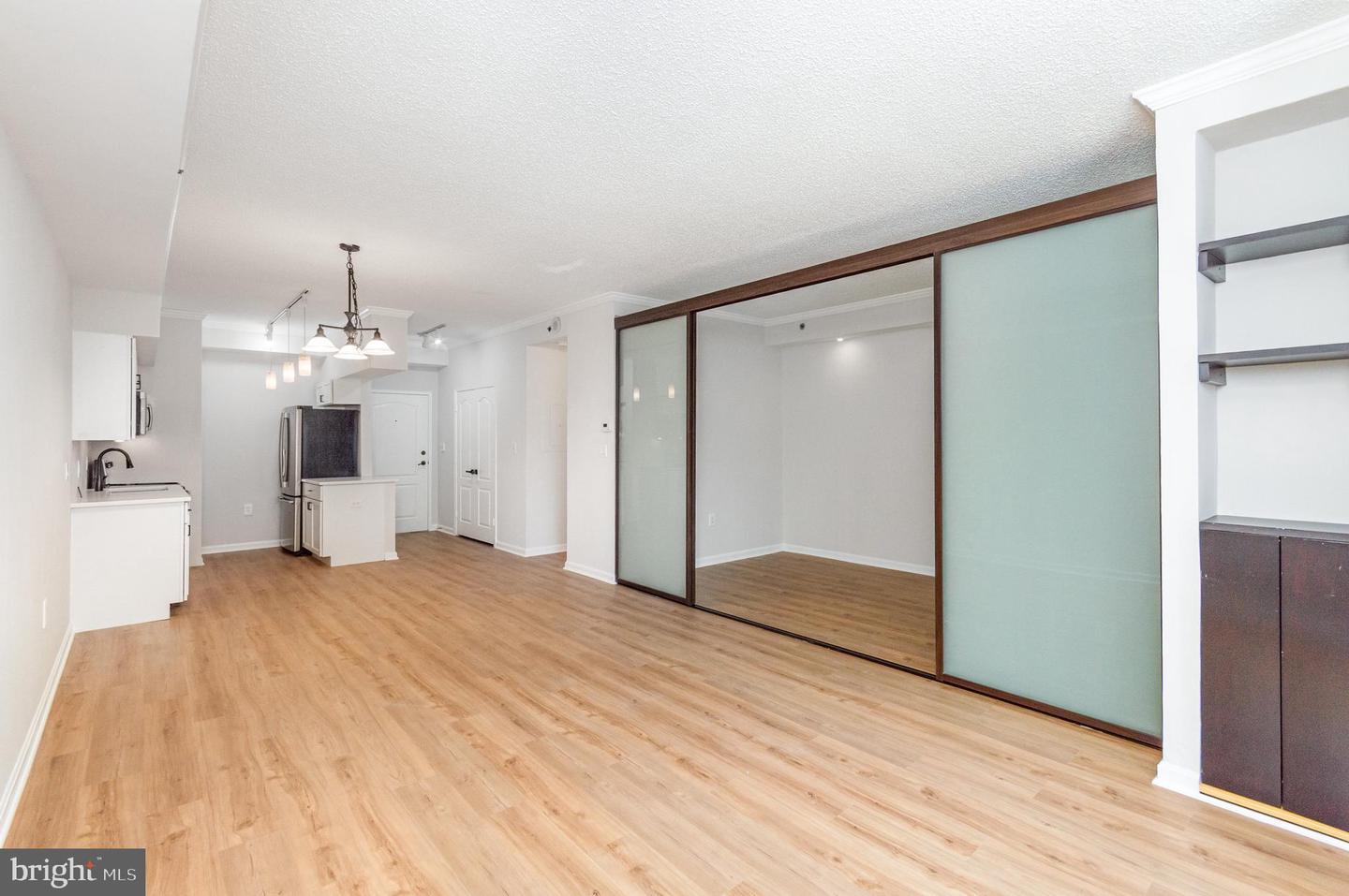 1211 S EADS ST #307, ARLINGTON, Virginia 22202, 1 Bedroom Bedrooms, ,1 BathroomBathrooms,Residential,For sale,1211 S EADS ST #307,VAAR2061694 MLS # VAAR2061694