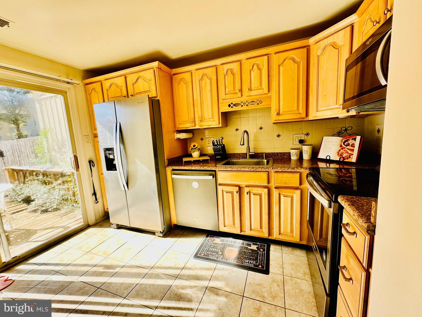 1018 KNIGHT LN, HERNDON, Virginia 20170, 3 Bedrooms Bedrooms, ,2 BathroomsBathrooms,Residential,For sale,1018 KNIGHT LN,VAFX2263346 MLS # VAFX2263346 1018 KNIGHT LN, HERNDON, Virginia 20170, 3 Bedrooms Bedrooms, ,2 BathroomsBathrooms,Residential,For sale,1018 KNIGHT LN,VAFX2263346 MLS # VAFX2263346