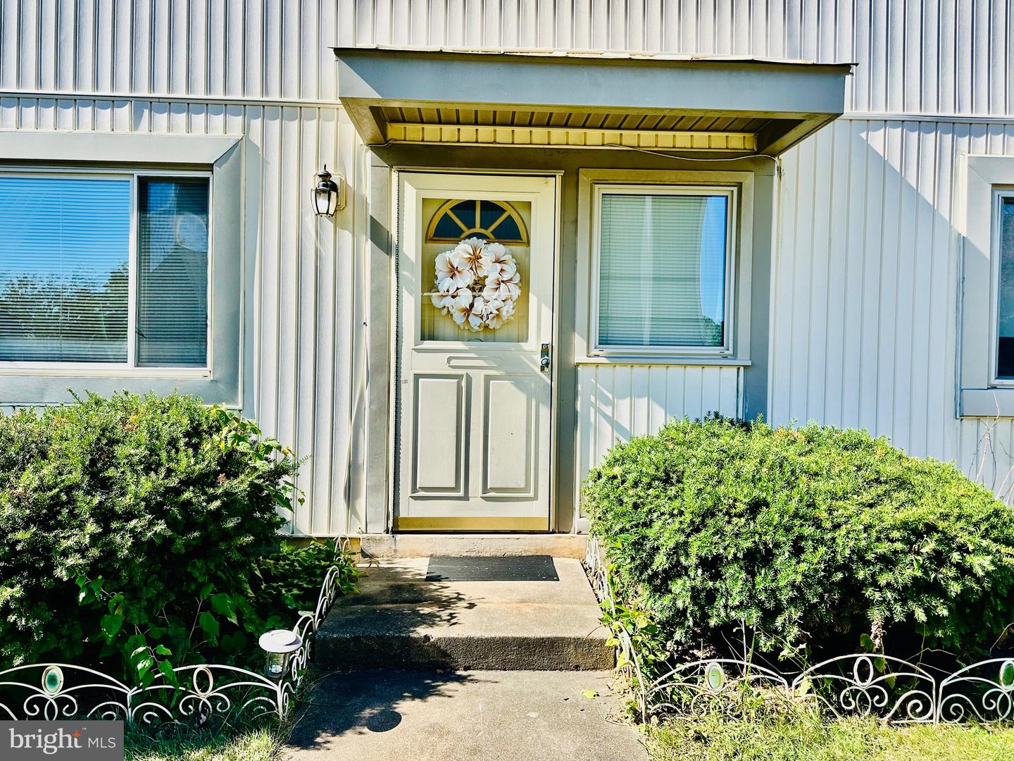 1018 KNIGHT LN, HERNDON, Virginia 20170, 3 Bedrooms Bedrooms, ,2 BathroomsBathrooms,Residential,For sale,1018 KNIGHT LN,VAFX2263346 MLS # VAFX2263346 1018 KNIGHT LN, HERNDON, Virginia 20170, 3 Bedrooms Bedrooms, ,2 BathroomsBathrooms,Residential,For sale,1018 KNIGHT LN,VAFX2263346 MLS # VAFX2263346