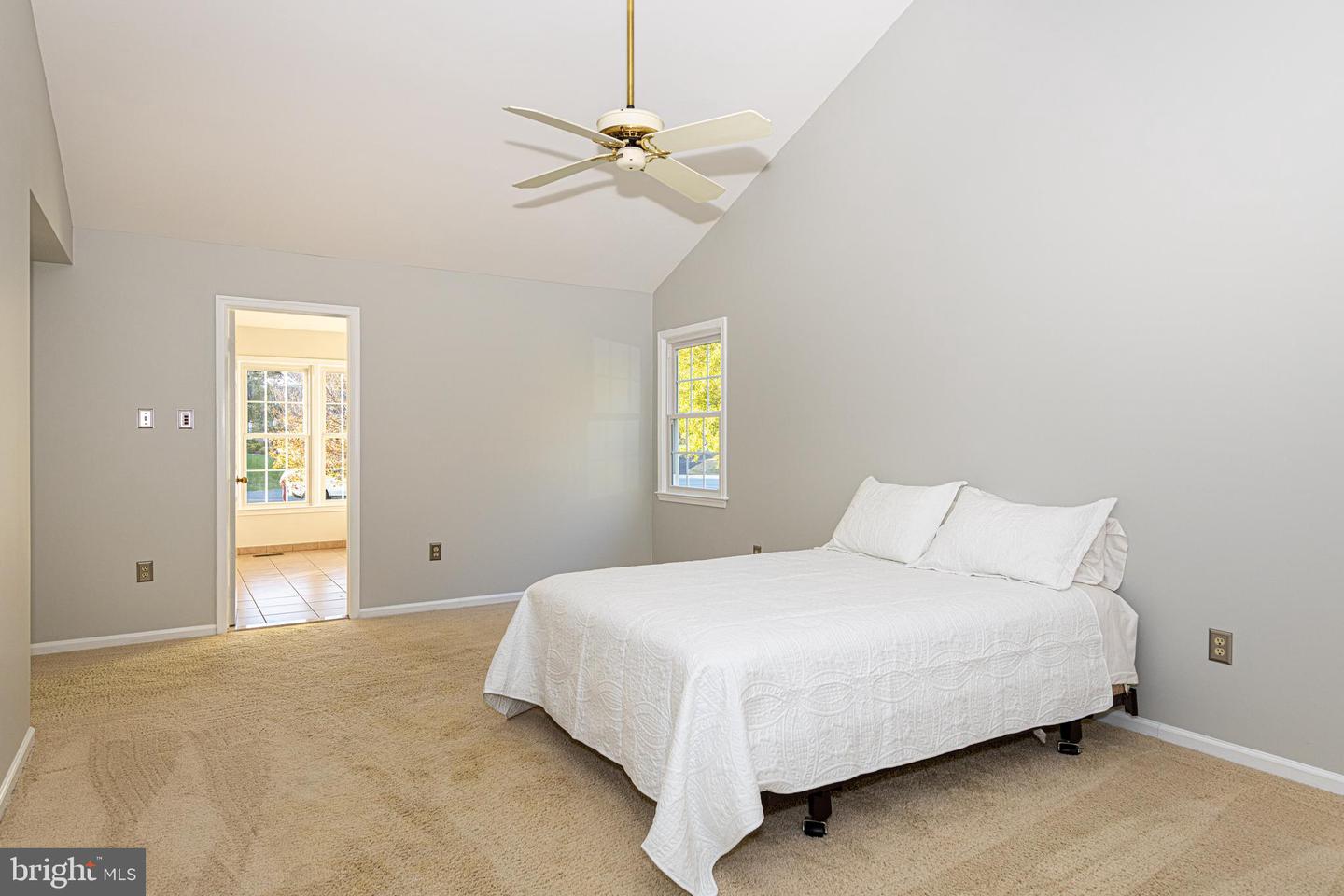 9705 RAMBLING RIDGE CT, FAIRFAX STATION, Virginia 22039, 5 Bedrooms Bedrooms, ,4 BathroomsBathrooms,Residential,For sale,9705 RAMBLING RIDGE CT,VAFX2262738 MLS # VAFX2262738 9705 RAMBLING RIDGE CT, FAIRFAX STATION, Virginia 22039, 5 Bedrooms Bedrooms, ,4 BathroomsBathrooms,Residential,For sale,9705 RAMBLING RIDGE CT,VAFX2262738 MLS # VAFX2262738
