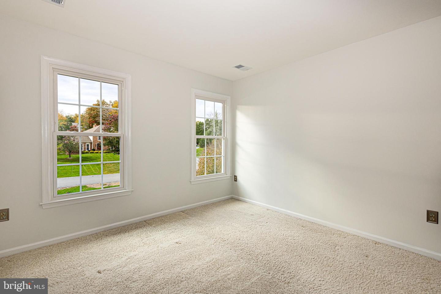 9705 RAMBLING RIDGE CT, FAIRFAX STATION, Virginia 22039, 5 Bedrooms Bedrooms, ,4 BathroomsBathrooms,Residential,For sale,9705 RAMBLING RIDGE CT,VAFX2262738 MLS # VAFX2262738 9705 RAMBLING RIDGE CT, FAIRFAX STATION, Virginia 22039, 5 Bedrooms Bedrooms, ,4 BathroomsBathrooms,Residential,For sale,9705 RAMBLING RIDGE CT,VAFX2262738 MLS # VAFX2262738