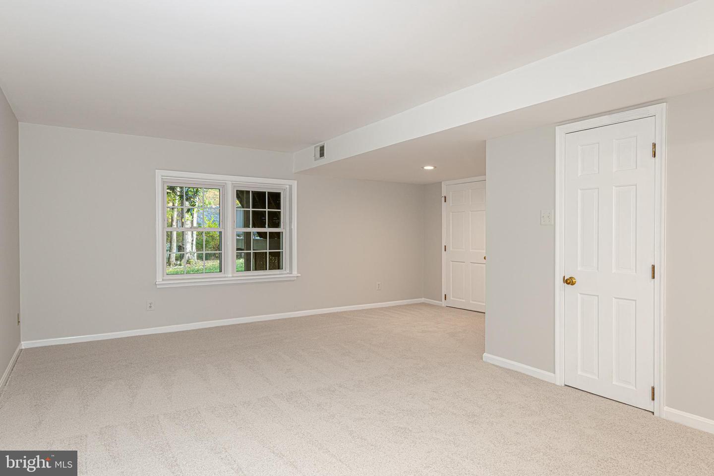 9705 RAMBLING RIDGE CT, FAIRFAX STATION, Virginia 22039, 5 Bedrooms Bedrooms, ,4 BathroomsBathrooms,Residential,For sale,9705 RAMBLING RIDGE CT,VAFX2262738 MLS # VAFX2262738 9705 RAMBLING RIDGE CT, FAIRFAX STATION, Virginia 22039, 5 Bedrooms Bedrooms, ,4 BathroomsBathrooms,Residential,For sale,9705 RAMBLING RIDGE CT,VAFX2262738 MLS # VAFX2262738