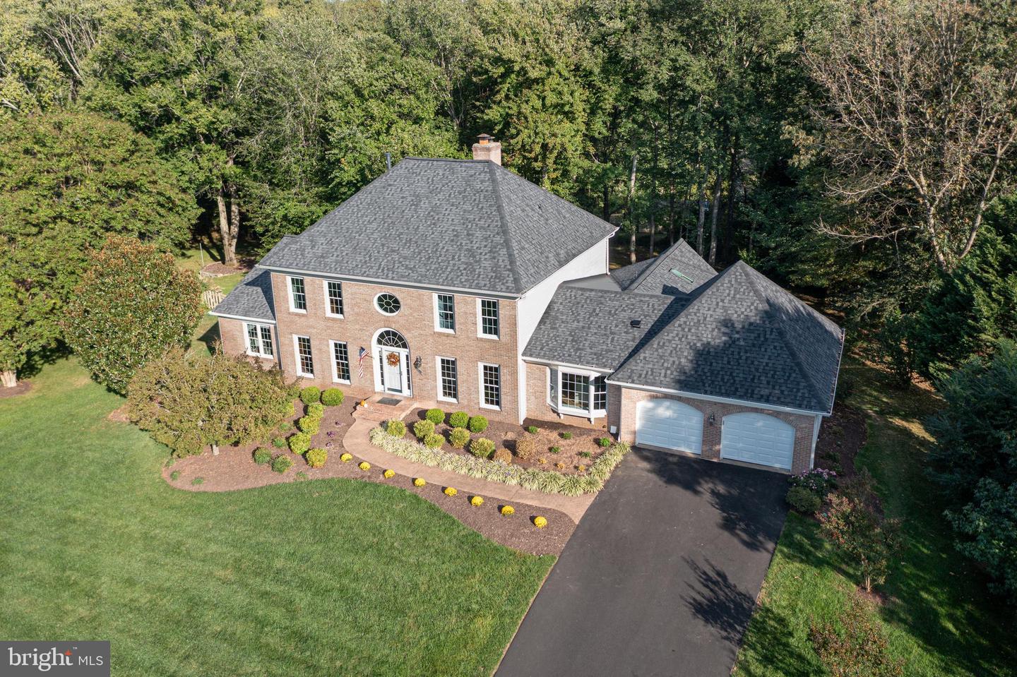 9705 RAMBLING RIDGE CT, FAIRFAX STATION, Virginia 22039, 5 Bedrooms Bedrooms, ,4 BathroomsBathrooms,Residential,For sale,9705 RAMBLING RIDGE CT,VAFX2262738 MLS # VAFX2262738 9705 RAMBLING RIDGE CT, FAIRFAX STATION, Virginia 22039, 5 Bedrooms Bedrooms, ,4 BathroomsBathrooms,Residential,For sale,9705 RAMBLING RIDGE CT,VAFX2262738 MLS # VAFX2262738