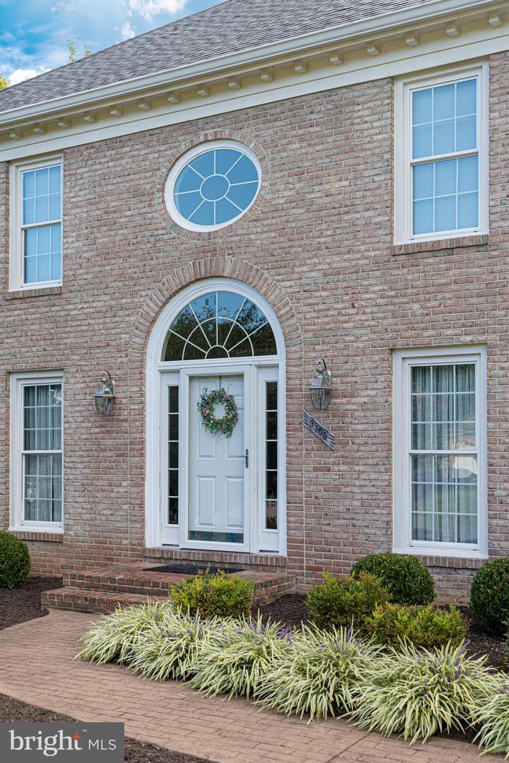 9705 RAMBLING RIDGE CT, FAIRFAX STATION, Virginia 22039, 5 Bedrooms Bedrooms, ,4 BathroomsBathrooms,Residential,For sale,9705 RAMBLING RIDGE CT,VAFX2262738 MLS # VAFX2262738 9705 RAMBLING RIDGE CT, FAIRFAX STATION, Virginia 22039, 5 Bedrooms Bedrooms, ,4 BathroomsBathrooms,Residential,For sale,9705 RAMBLING RIDGE CT,VAFX2262738 MLS # VAFX2262738