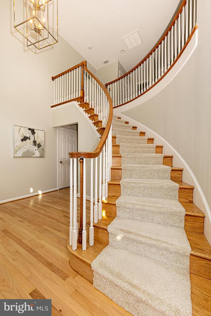 9705 RAMBLING RIDGE CT, FAIRFAX STATION, Virginia 22039, 5 Bedrooms Bedrooms, ,4 BathroomsBathrooms,Residential,For sale,9705 RAMBLING RIDGE CT,VAFX2262738 MLS # VAFX2262738 9705 RAMBLING RIDGE CT, FAIRFAX STATION, Virginia 22039, 5 Bedrooms Bedrooms, ,4 BathroomsBathrooms,Residential,For sale,9705 RAMBLING RIDGE CT,VAFX2262738 MLS # VAFX2262738