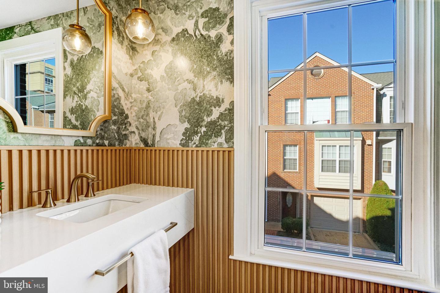 1205 MADISON ST, ALEXANDRIA, Virginia 22314, 2 Bedrooms Bedrooms, ,2 BathroomsBathrooms,Residential,For sale,1205 MADISON ST,VAAX2048566 MLS # VAAX2048566 1205 MADISON ST, ALEXANDRIA, Virginia 22314, 2 Bedrooms Bedrooms, ,2 BathroomsBathrooms,Residential,For sale,1205 MADISON ST,VAAX2048566 MLS # VAAX2048566