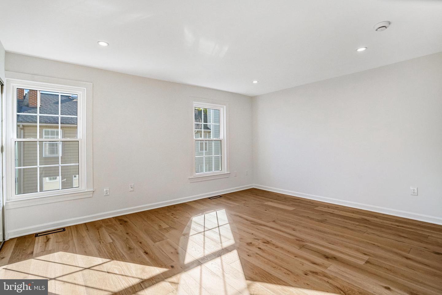 1205 MADISON ST, ALEXANDRIA, Virginia 22314, 2 Bedrooms Bedrooms, ,2 BathroomsBathrooms,Residential,For sale,1205 MADISON ST,VAAX2048566 MLS # VAAX2048566 1205 MADISON ST, ALEXANDRIA, Virginia 22314, 2 Bedrooms Bedrooms, ,2 BathroomsBathrooms,Residential,For sale,1205 MADISON ST,VAAX2048566 MLS # VAAX2048566