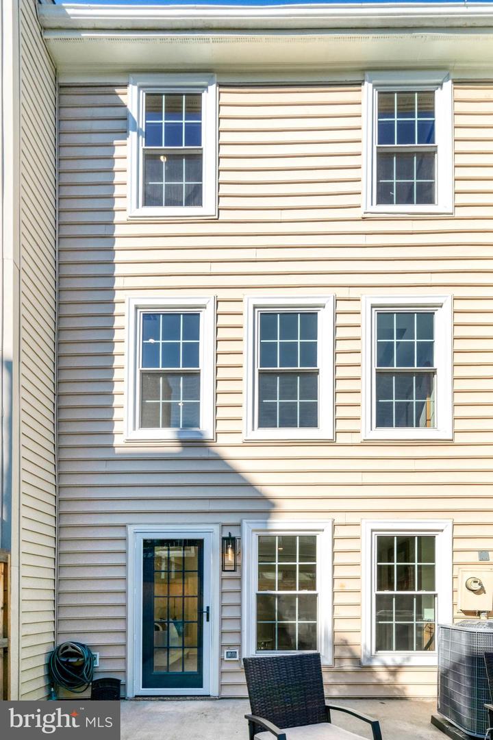1205 MADISON ST, ALEXANDRIA, Virginia 22314, 2 Bedrooms Bedrooms, ,2 BathroomsBathrooms,Residential,For sale,1205 MADISON ST,VAAX2048566 MLS # VAAX2048566 1205 MADISON ST, ALEXANDRIA, Virginia 22314, 2 Bedrooms Bedrooms, ,2 BathroomsBathrooms,Residential,For sale,1205 MADISON ST,VAAX2048566 MLS # VAAX2048566