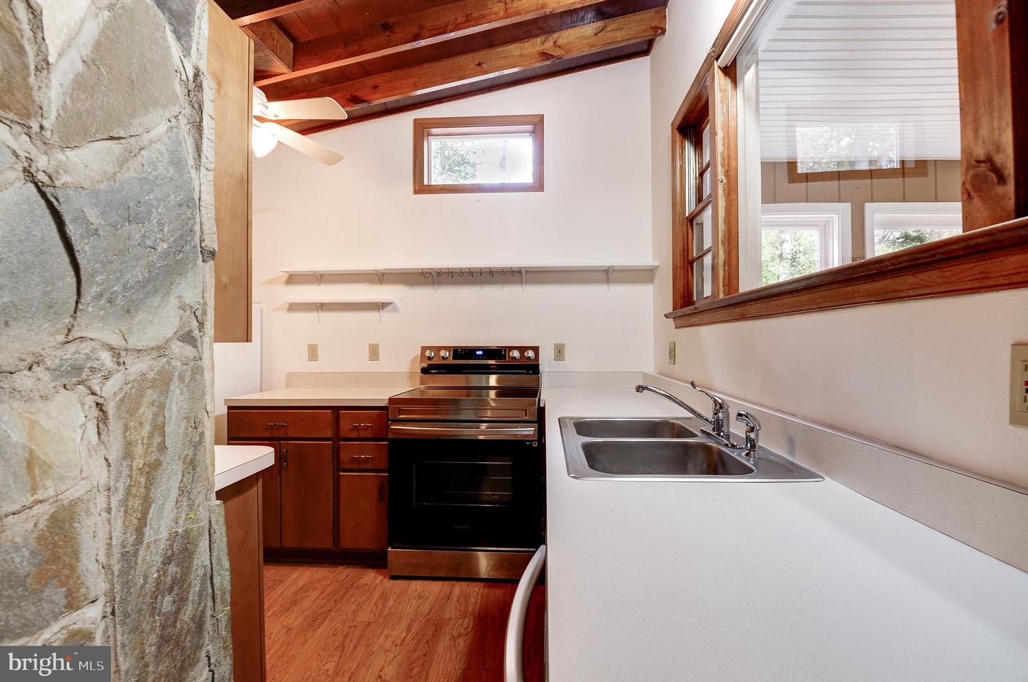 558 HEMLOCK LN, BLUEMONT, Virginia 20135, 3 Bedrooms Bedrooms, ,2 BathroomsBathrooms,Residential,For sale,558 HEMLOCK LN,VACL2005986 MLS # VACL2005986 558 HEMLOCK LN, BLUEMONT, Virginia 20135, 3 Bedrooms Bedrooms, ,2 BathroomsBathrooms,Residential,For sale,558 HEMLOCK LN,VACL2005986 MLS # VACL2005986