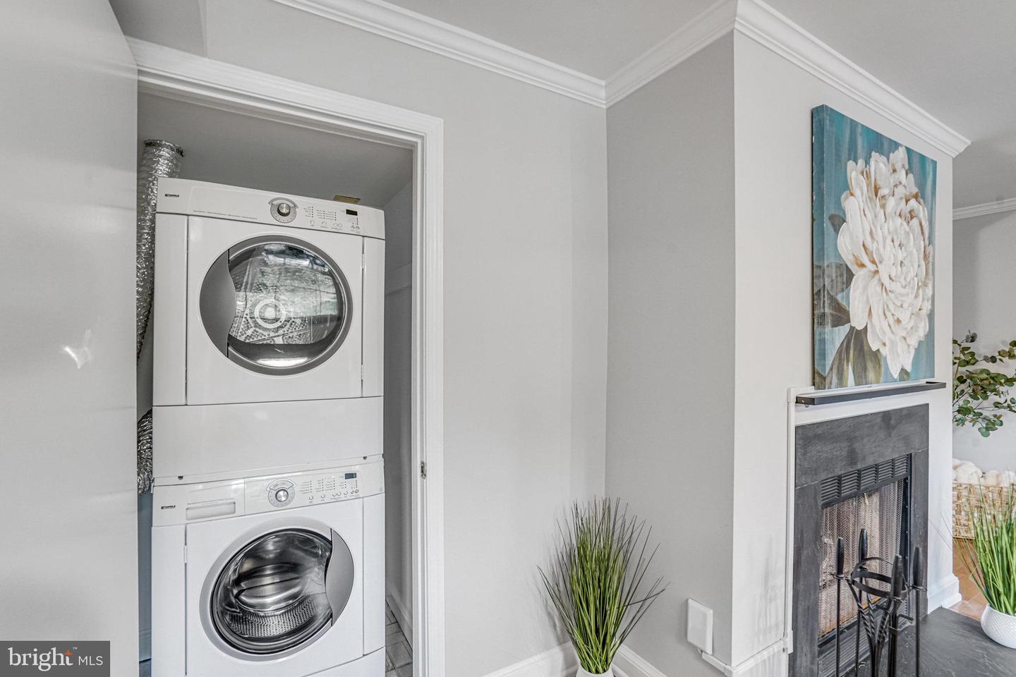 2106 N SCOTT ST #40, ARLINGTON, Virginia 22209, 1 Bedroom Bedrooms, 4 Rooms Rooms,1 BathroomBathrooms,Residential,For sale,2106 N SCOTT ST #40,VAAR2062776 MLS # VAAR2062776 2106 N SCOTT ST #40, ARLINGTON, Virginia 22209, 1 Bedroom Bedrooms, 4 Rooms Rooms,1 BathroomBathrooms,Residential,For sale,2106 N SCOTT ST #40,VAAR2062776 MLS # VAAR2062776