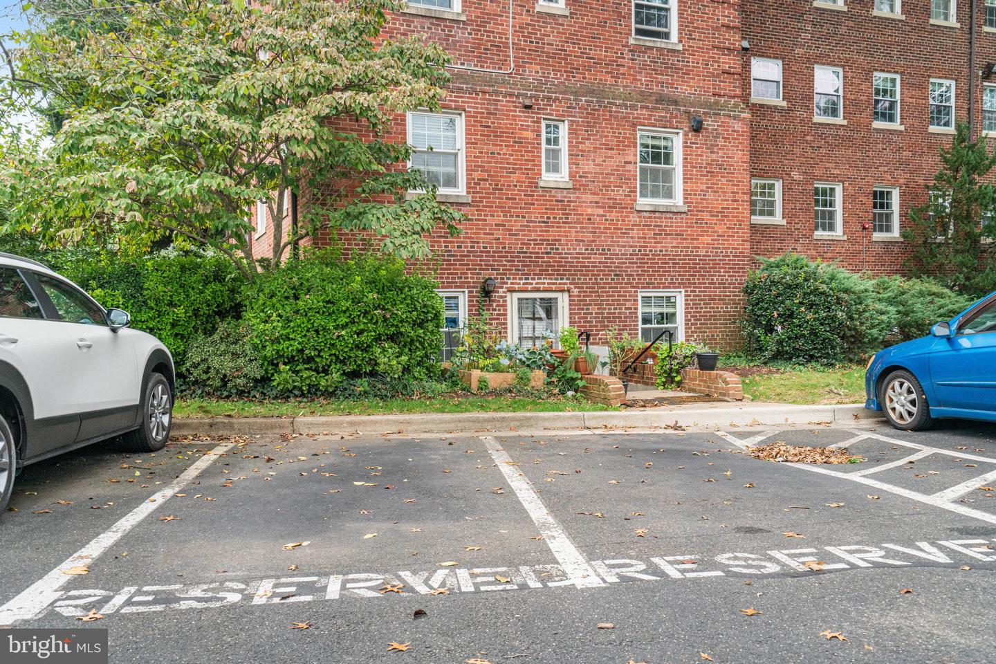 2106 N SCOTT ST #40, ARLINGTON, Virginia 22209, 1 Bedroom Bedrooms, 4 Rooms Rooms,1 BathroomBathrooms,Residential,For sale,2106 N SCOTT ST #40,VAAR2062776 MLS # VAAR2062776 2106 N SCOTT ST #40, ARLINGTON, Virginia 22209, 1 Bedroom Bedrooms, 4 Rooms Rooms,1 BathroomBathrooms,Residential,For sale,2106 N SCOTT ST #40,VAAR2062776 MLS # VAAR2062776