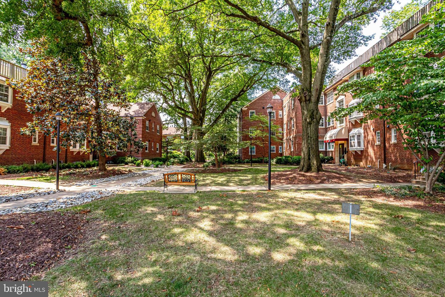 2106 N SCOTT ST #40, ARLINGTON, Virginia 22209, 1 Bedroom Bedrooms, 4 Rooms Rooms,1 BathroomBathrooms,Residential,For sale,2106 N SCOTT ST #40,VAAR2062776 MLS # VAAR2062776 2106 N SCOTT ST #40, ARLINGTON, Virginia 22209, 1 Bedroom Bedrooms, 4 Rooms Rooms,1 BathroomBathrooms,Residential,For sale,2106 N SCOTT ST #40,VAAR2062776 MLS # VAAR2062776