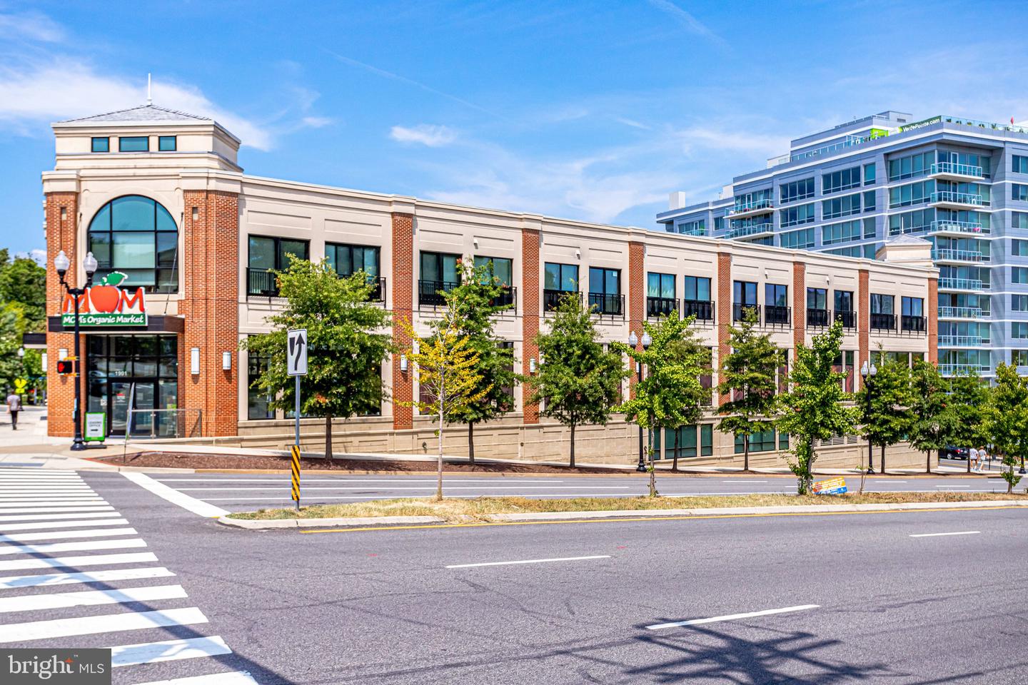 2106 N SCOTT ST #40, ARLINGTON, Virginia 22209, 1 Bedroom Bedrooms, 4 Rooms Rooms,1 BathroomBathrooms,Residential,For sale,2106 N SCOTT ST #40,VAAR2062776 MLS # VAAR2062776 2106 N SCOTT ST #40, ARLINGTON, Virginia 22209, 1 Bedroom Bedrooms, 4 Rooms Rooms,1 BathroomBathrooms,Residential,For sale,2106 N SCOTT ST #40,VAAR2062776 MLS # VAAR2062776