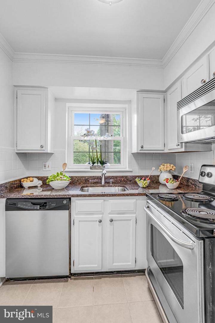 2106 N SCOTT ST #40, ARLINGTON, Virginia 22209, 1 Bedroom Bedrooms, 4 Rooms Rooms,1 BathroomBathrooms,Residential,For sale,2106 N SCOTT ST #40,VAAR2062776 MLS # VAAR2062776 2106 N SCOTT ST #40, ARLINGTON, Virginia 22209, 1 Bedroom Bedrooms, 4 Rooms Rooms,1 BathroomBathrooms,Residential,For sale,2106 N SCOTT ST #40,VAAR2062776 MLS # VAAR2062776