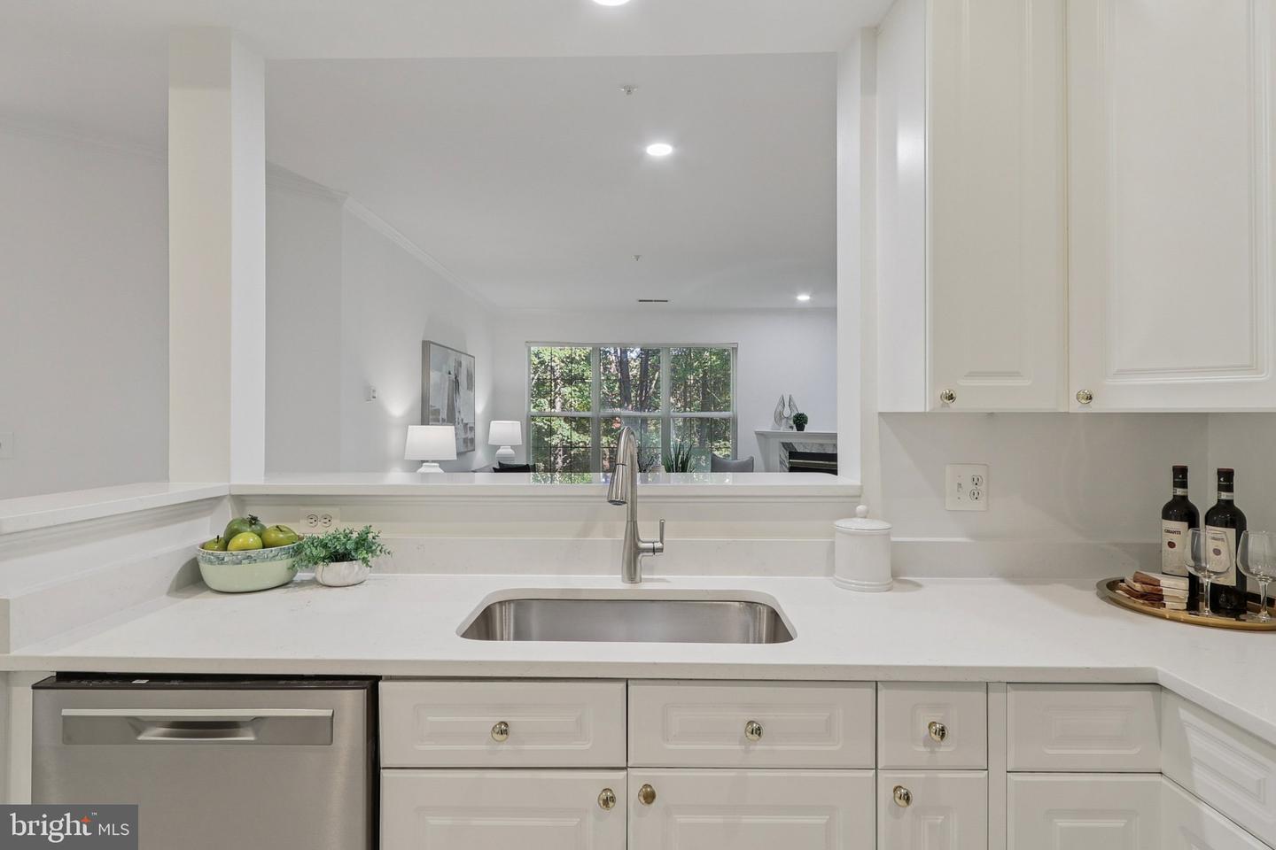 6610-F NETTIES LN #27F, ALEXANDRIA, Virginia 22315, 3 Bedrooms Bedrooms, ,2 BathroomsBathrooms,Residential,For sale,6610-F NETTIES LN #27F,VAFX2264044 MLS # VAFX2264044 6610-F NETTIES LN #27F, ALEXANDRIA, Virginia 22315, 3 Bedrooms Bedrooms, ,2 BathroomsBathrooms,Residential,For sale,6610-F NETTIES LN #27F,VAFX2264044 MLS # VAFX2264044