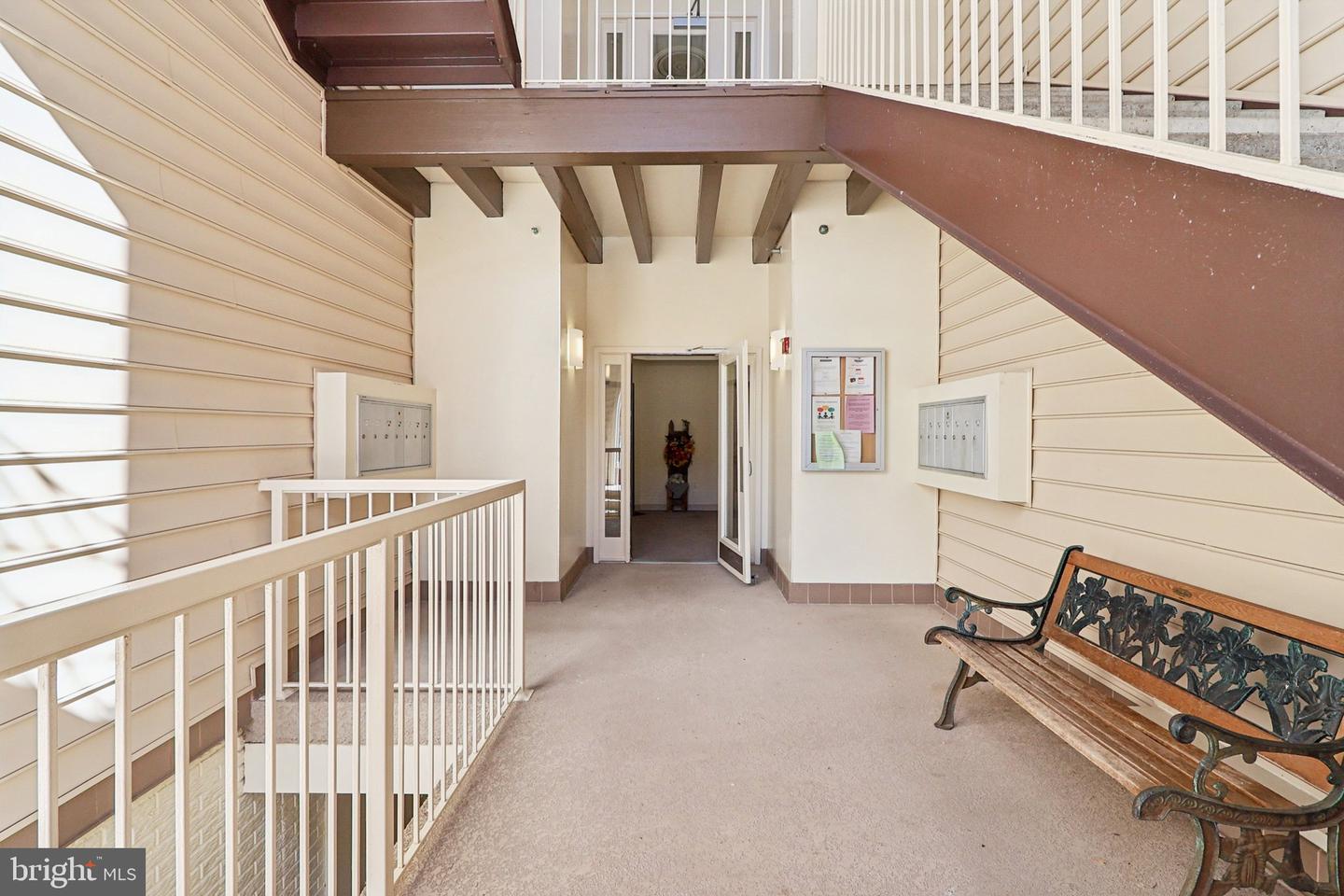 6610-F NETTIES LN #27F, ALEXANDRIA, Virginia 22315, 3 Bedrooms Bedrooms, ,2 BathroomsBathrooms,Residential,For sale,6610-F NETTIES LN #27F,VAFX2264044 MLS # VAFX2264044 6610-F NETTIES LN #27F, ALEXANDRIA, Virginia 22315, 3 Bedrooms Bedrooms, ,2 BathroomsBathrooms,Residential,For sale,6610-F NETTIES LN #27F,VAFX2264044 MLS # VAFX2264044