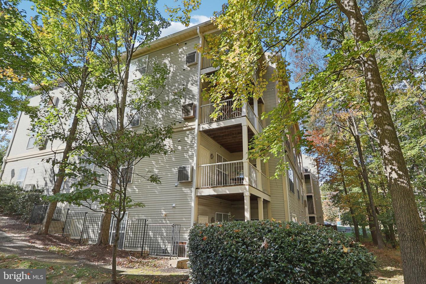 6610-F NETTIES LN #27F, ALEXANDRIA, Virginia 22315, 3 Bedrooms Bedrooms, ,2 BathroomsBathrooms,Residential,For sale,6610-F NETTIES LN #27F,VAFX2264044 MLS # VAFX2264044 6610-F NETTIES LN #27F, ALEXANDRIA, Virginia 22315, 3 Bedrooms Bedrooms, ,2 BathroomsBathrooms,Residential,For sale,6610-F NETTIES LN #27F,VAFX2264044 MLS # VAFX2264044