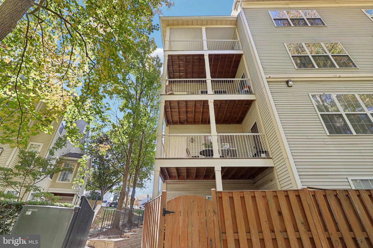 6610-F NETTIES LN #27F, ALEXANDRIA, Virginia 22315, 3 Bedrooms Bedrooms, ,2 BathroomsBathrooms,Residential,For sale,6610-F NETTIES LN #27F,VAFX2264044 MLS # VAFX2264044 6610-F NETTIES LN #27F, ALEXANDRIA, Virginia 22315, 3 Bedrooms Bedrooms, ,2 BathroomsBathrooms,Residential,For sale,6610-F NETTIES LN #27F,VAFX2264044 MLS # VAFX2264044