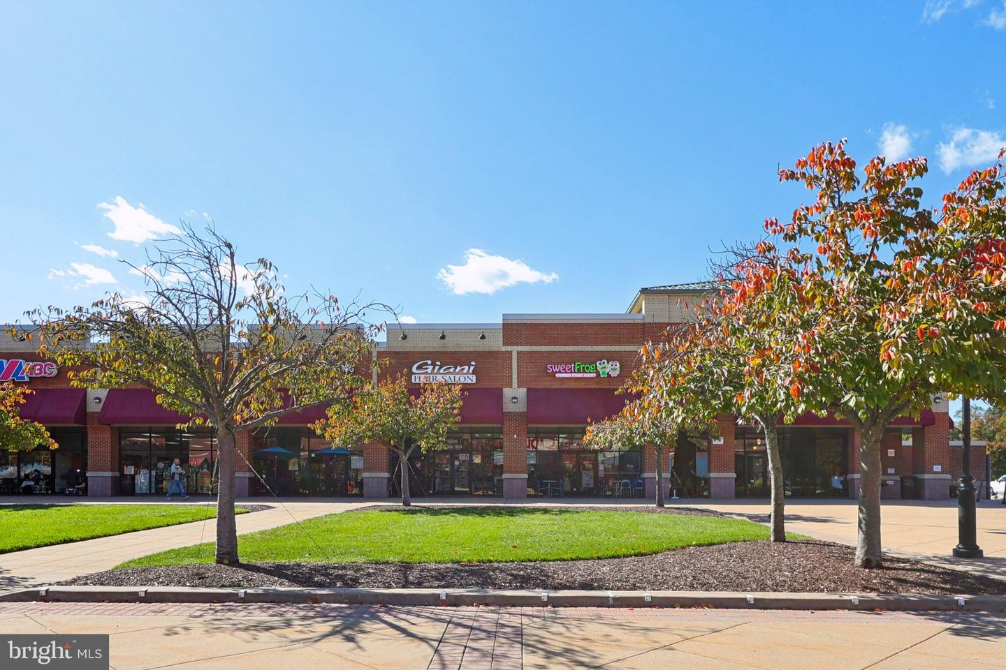 6610-F NETTIES LN #27F, ALEXANDRIA, Virginia 22315, 3 Bedrooms Bedrooms, ,2 BathroomsBathrooms,Residential,For sale,6610-F NETTIES LN #27F,VAFX2264044 MLS # VAFX2264044 6610-F NETTIES LN #27F, ALEXANDRIA, Virginia 22315, 3 Bedrooms Bedrooms, ,2 BathroomsBathrooms,Residential,For sale,6610-F NETTIES LN #27F,VAFX2264044 MLS # VAFX2264044