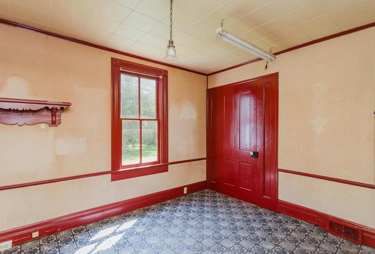 98 COTTONWOOD AVE, GROTTOES, Virginia 24441, 5 Bedrooms Bedrooms, ,1 BathroomBathrooms,Residential,98 COTTONWOOD AVE,670415 MLS # 670415 98 COTTONWOOD AVE, GROTTOES, Virginia 24441, 5 Bedrooms Bedrooms, ,1 BathroomBathrooms,Residential,98 COTTONWOOD AVE,670415 MLS # 670415