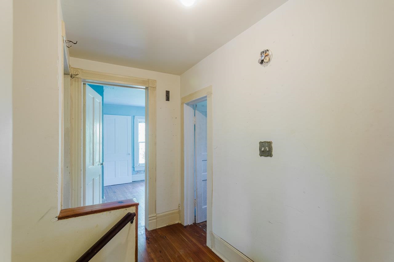 98 COTTONWOOD AVE, GROTTOES, Virginia 24441, 5 Bedrooms Bedrooms, ,1 BathroomBathrooms,Residential,98 COTTONWOOD AVE,670415 MLS # 670415 98 COTTONWOOD AVE, GROTTOES, Virginia 24441, 5 Bedrooms Bedrooms, ,1 BathroomBathrooms,Residential,98 COTTONWOOD AVE,670415 MLS # 670415