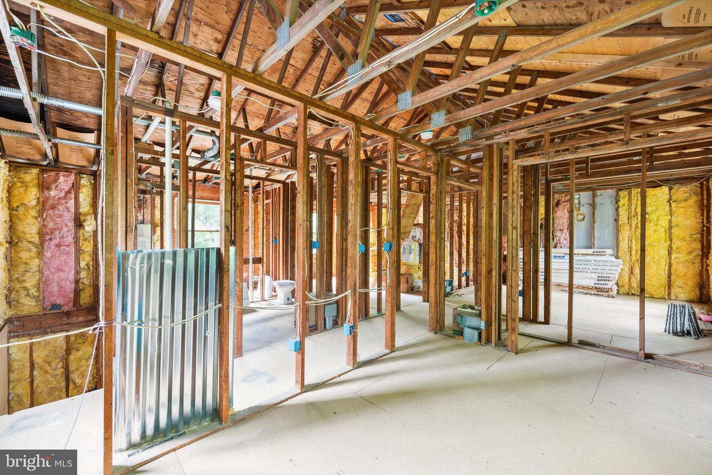 8118 STACEY RD, ALEXANDRIA, Virginia 22308, 4 Bedrooms Bedrooms, ,2 BathroomsBathrooms,Residential,For sale,8118 STACEY RD,VAFX2266004 MLS # VAFX2266004