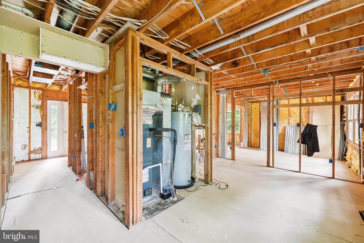 8118 STACEY RD, ALEXANDRIA, Virginia 22308, 4 Bedrooms Bedrooms, ,2 BathroomsBathrooms,Residential,For sale,8118 STACEY RD,VAFX2266004 MLS # VAFX2266004