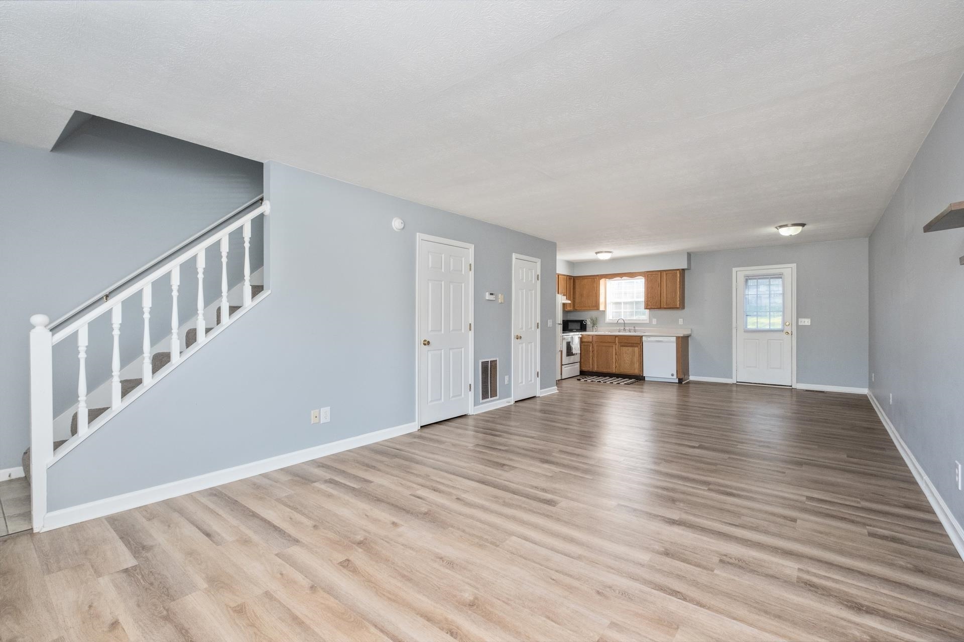2217 RESERVOIR ST, HARRISONBURG, Virginia 22801, 2 Bedrooms Bedrooms, ,2 BathroomsBathrooms,Residential,Stutzman,2217 RESERVOIR ST,670432 MLS # 670432 2217 RESERVOIR ST, HARRISONBURG, Virginia 22801, 2 Bedrooms Bedrooms, ,2 BathroomsBathrooms,Residential,Stutzman,2217 RESERVOIR ST,670432 MLS # 670432