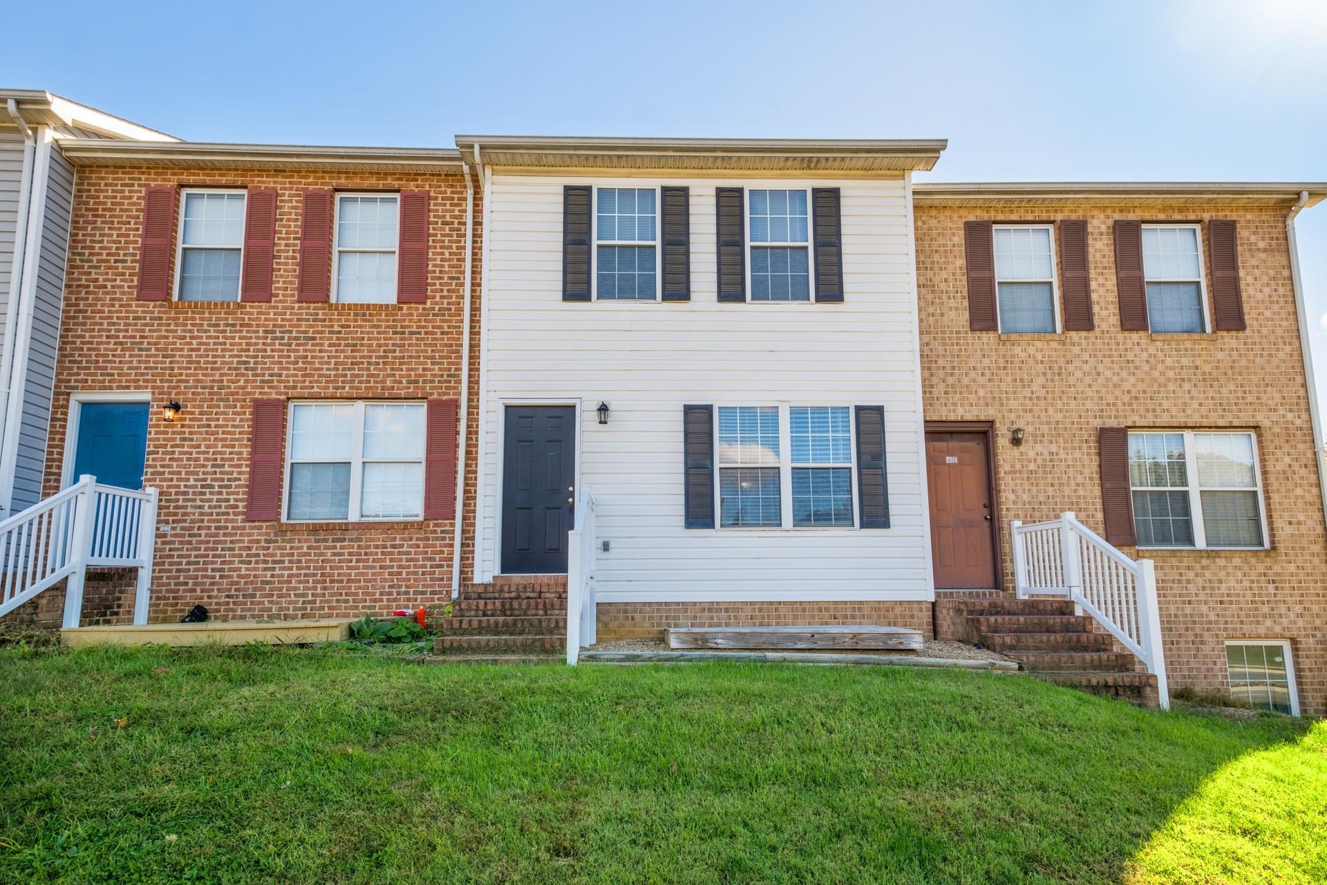 2217 RESERVOIR ST, HARRISONBURG, Virginia 22801, 2 Bedrooms Bedrooms, ,2 BathroomsBathrooms,Residential,Stutzman,2217 RESERVOIR ST,670432 MLS # 670432 2217 RESERVOIR ST, HARRISONBURG, Virginia 22801, 2 Bedrooms Bedrooms, ,2 BathroomsBathrooms,Residential,Stutzman,2217 RESERVOIR ST,670432 MLS # 670432