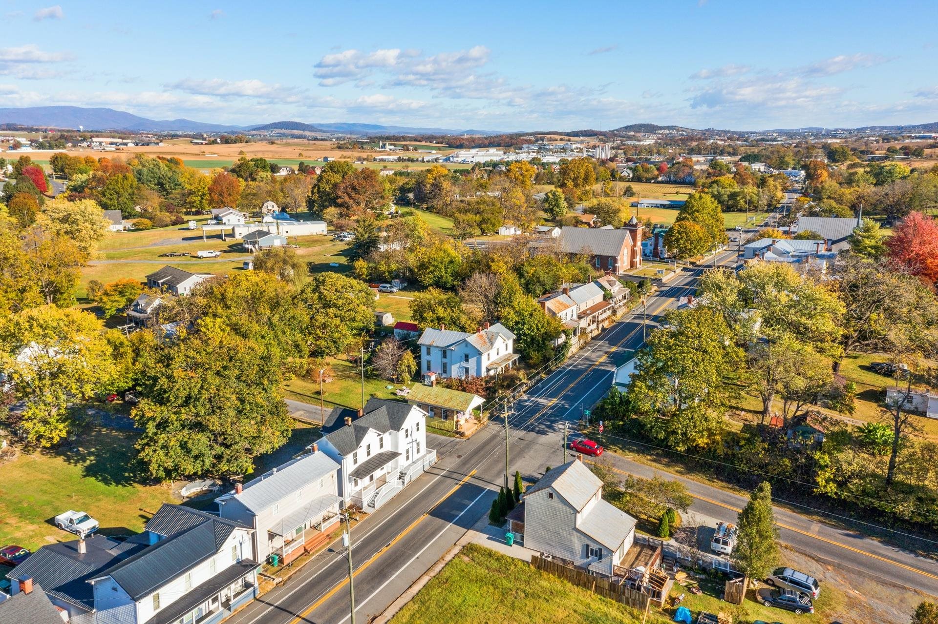 113 MAIN ST, MOUNT CRAWFORD, Virginia 22841, 3 Bedrooms Bedrooms, ,3 BathroomsBathrooms,Residential,Burns,113 MAIN ST,670439 MLS # 670439 113 MAIN ST, MOUNT CRAWFORD, Virginia 22841, 3 Bedrooms Bedrooms, ,3 BathroomsBathrooms,Residential,Burns,113 MAIN ST,670439 MLS # 670439