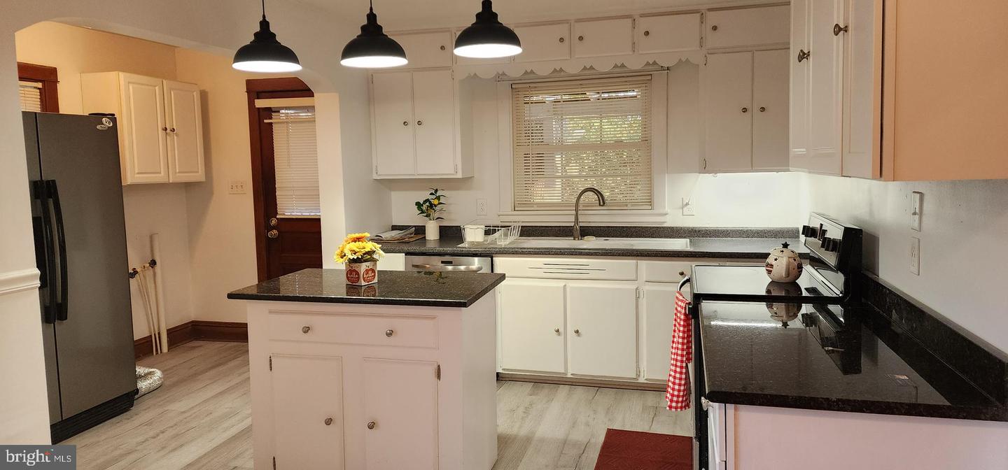 1064 STRASBURG RD, FRONT ROYAL, Virginia 22630, 3 Bedrooms Bedrooms, ,2 BathroomsBathrooms,Residential,For sale,1064 STRASBURG RD,VAWR2012290 MLS # VAWR2012290 1064 STRASBURG RD, FRONT ROYAL, Virginia 22630, 3 Bedrooms Bedrooms, ,2 BathroomsBathrooms,Residential,For sale,1064 STRASBURG RD,VAWR2012290 MLS # VAWR2012290