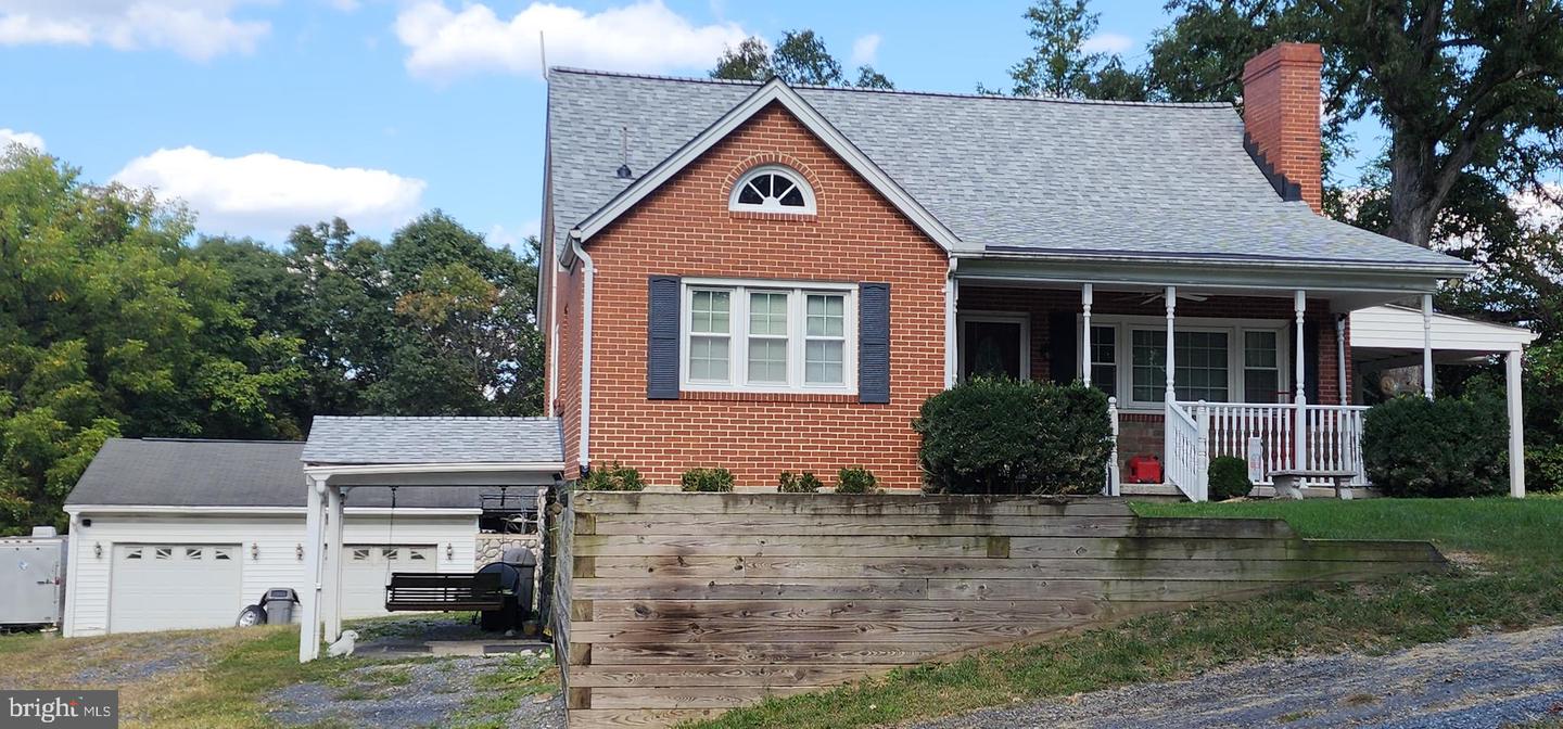 1064 STRASBURG RD, FRONT ROYAL, Virginia 22630, 3 Bedrooms Bedrooms, ,2 BathroomsBathrooms,Residential,For sale,1064 STRASBURG RD,VAWR2012290 MLS # VAWR2012290 1064 STRASBURG RD, FRONT ROYAL, Virginia 22630, 3 Bedrooms Bedrooms, ,2 BathroomsBathrooms,Residential,For sale,1064 STRASBURG RD,VAWR2012290 MLS # VAWR2012290