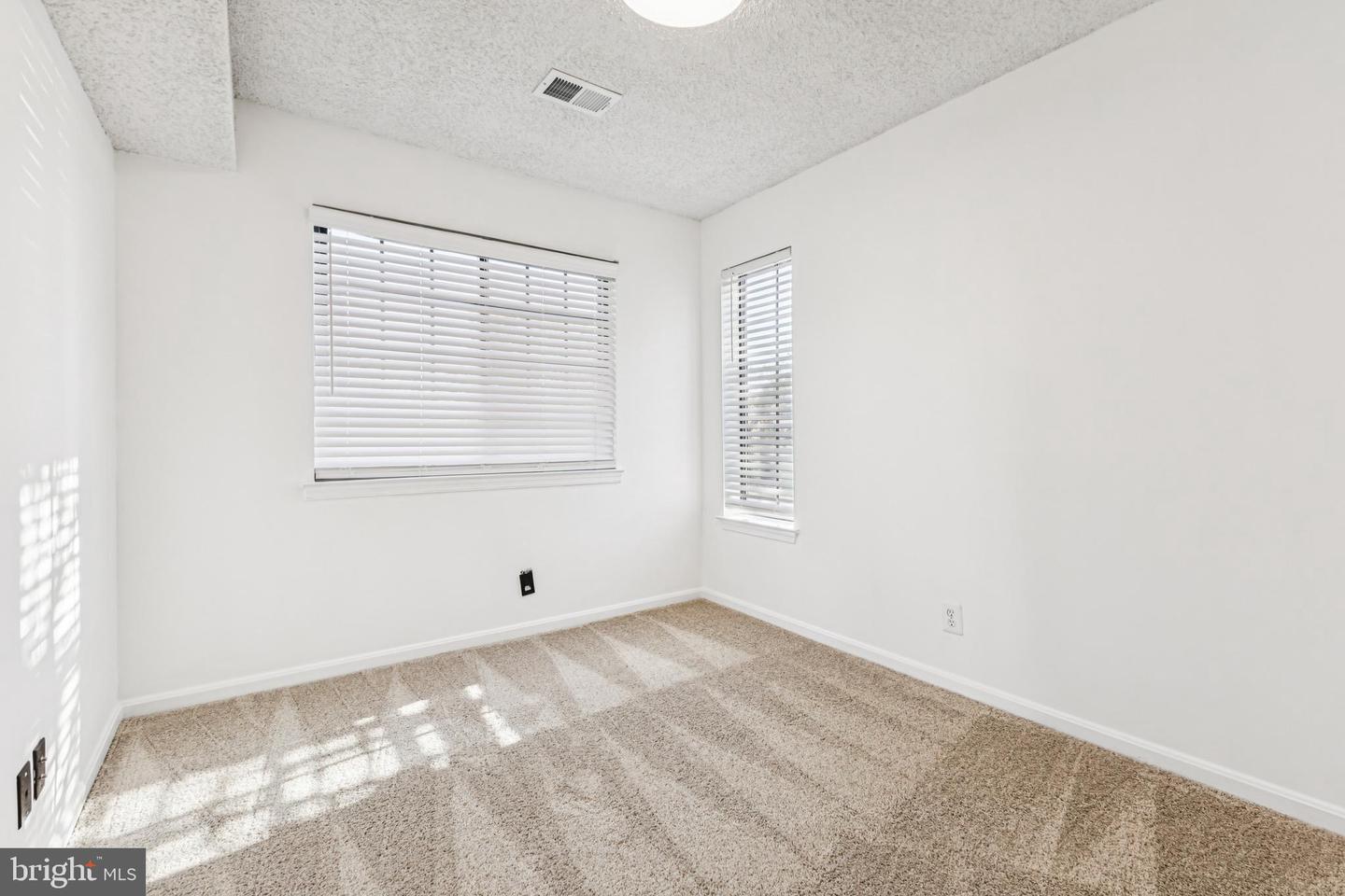 6006-F CURTIER DR #F, ALEXANDRIA, Virginia 22310, 2 Bedrooms Bedrooms, ,2 BathroomsBathrooms,Residential,For sale,6006-F CURTIER DR #F,VAFX2267152 MLS # VAFX2267152 6006-F CURTIER DR #F, ALEXANDRIA, Virginia 22310, 2 Bedrooms Bedrooms, ,2 BathroomsBathrooms,Residential,For sale,6006-F CURTIER DR #F,VAFX2267152 MLS # VAFX2267152
