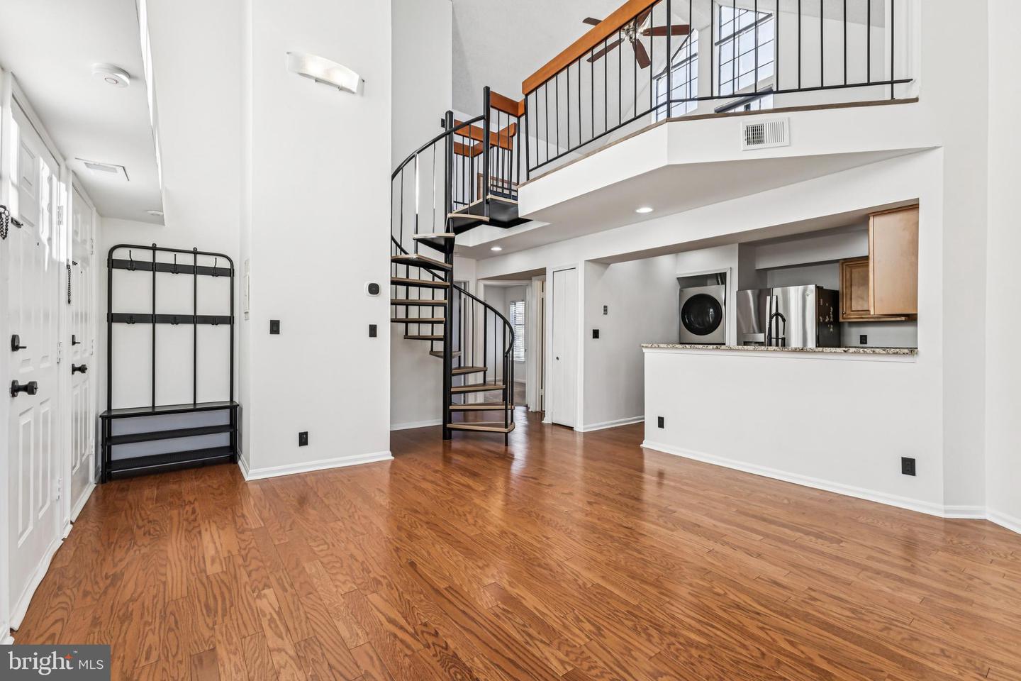 6006-F CURTIER DR #F, ALEXANDRIA, Virginia 22310, 2 Bedrooms Bedrooms, ,2 BathroomsBathrooms,Residential,For sale,6006-F CURTIER DR #F,VAFX2267152 MLS # VAFX2267152 6006-F CURTIER DR #F, ALEXANDRIA, Virginia 22310, 2 Bedrooms Bedrooms, ,2 BathroomsBathrooms,Residential,For sale,6006-F CURTIER DR #F,VAFX2267152 MLS # VAFX2267152