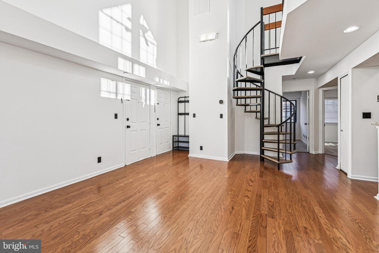 6006-F CURTIER DR #F, ALEXANDRIA, Virginia 22310, 2 Bedrooms Bedrooms, ,2 BathroomsBathrooms,Residential,For sale,6006-F CURTIER DR #F,VAFX2267152 MLS # VAFX2267152 6006-F CURTIER DR #F, ALEXANDRIA, Virginia 22310, 2 Bedrooms Bedrooms, ,2 BathroomsBathrooms,Residential,For sale,6006-F CURTIER DR #F,VAFX2267152 MLS # VAFX2267152